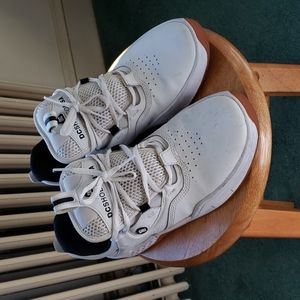 Dc skate shoes